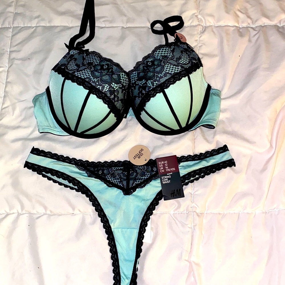 NWT Bra and matching thong set.